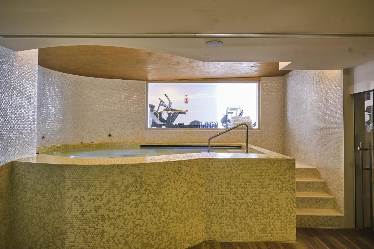 Five Flowers Hotel Formentera, Member Of Melia Collection Es Pujols Ngoại thất bức ảnh