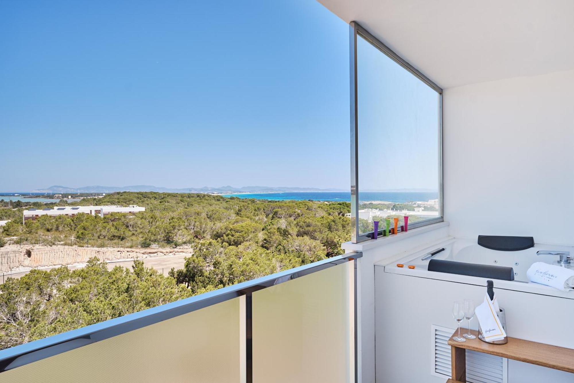Five Flowers Hotel Formentera, Member Of Melia Collection Es Pujols Ngoại thất bức ảnh