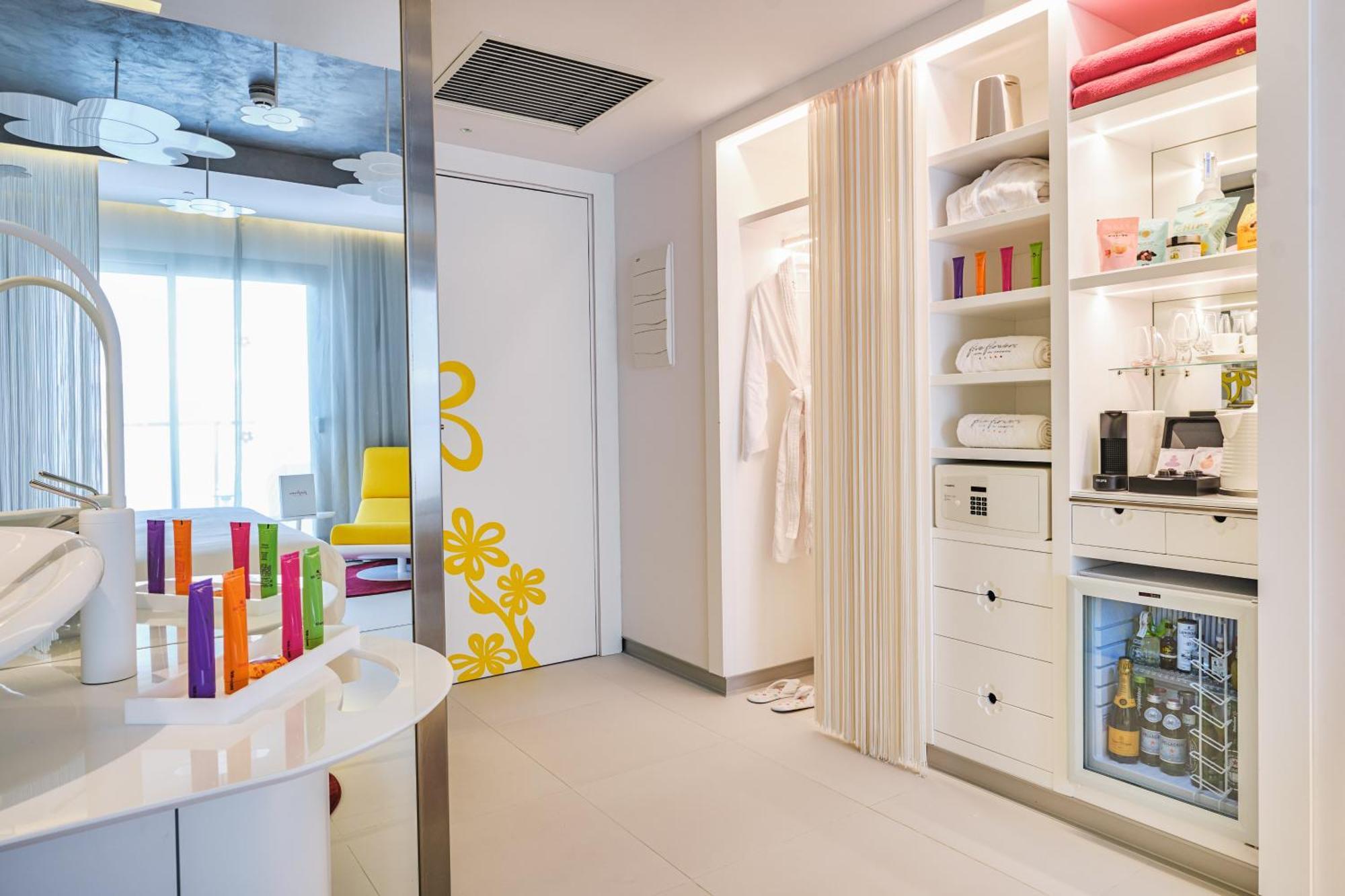 Five Flowers Hotel Formentera, Member Of Melia Collection Es Pujols Ngoại thất bức ảnh